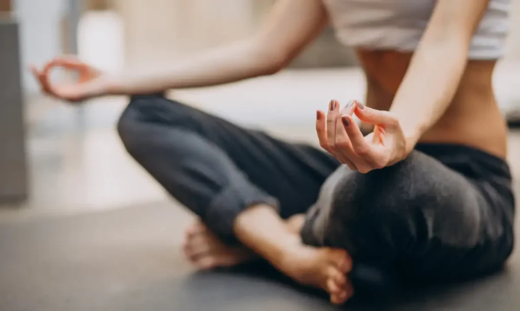 Morning vs evening yoga benefits